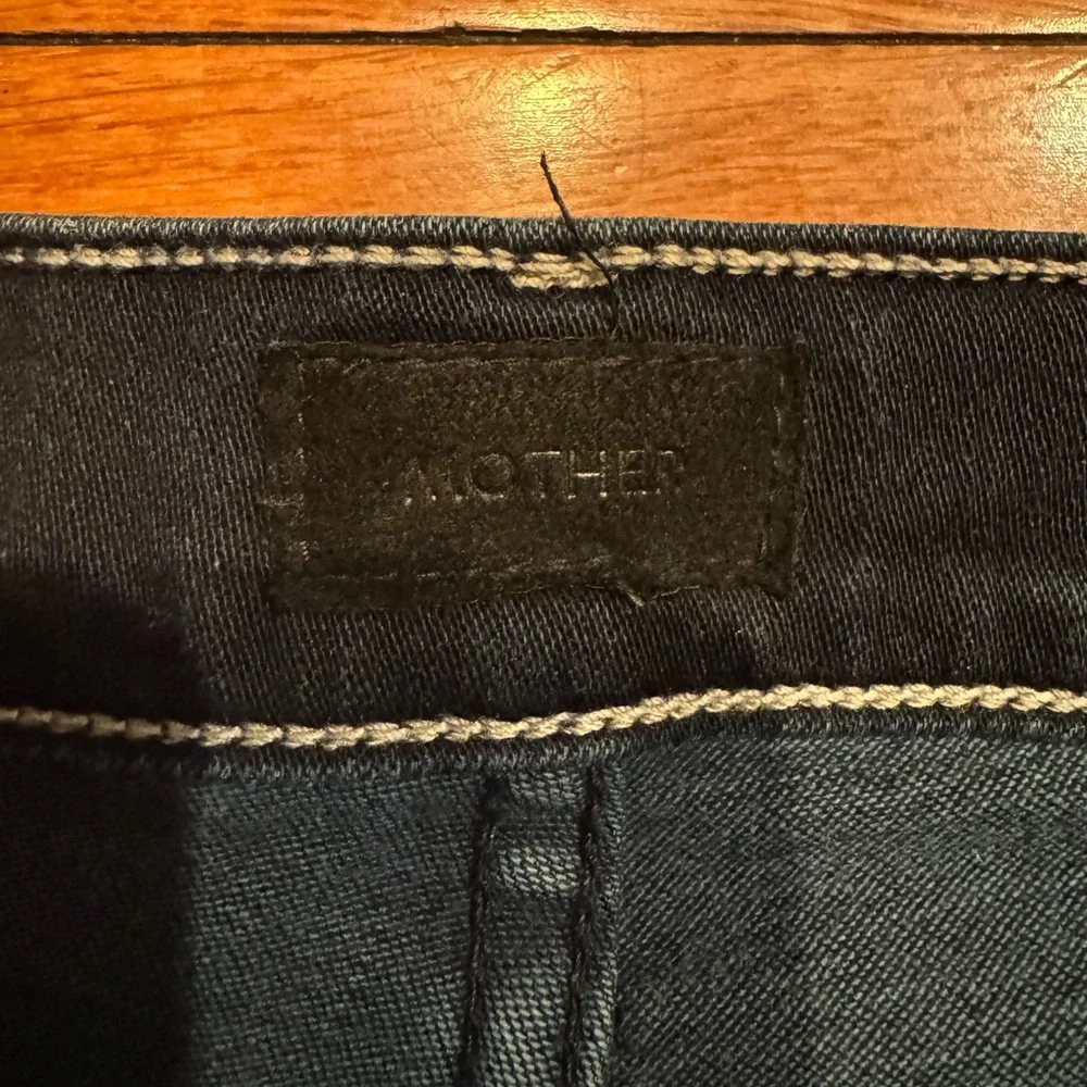 MOTHER The Insider Cropped Step Fray Jeans Size 28 Dark Wash High Waist Raw Hem